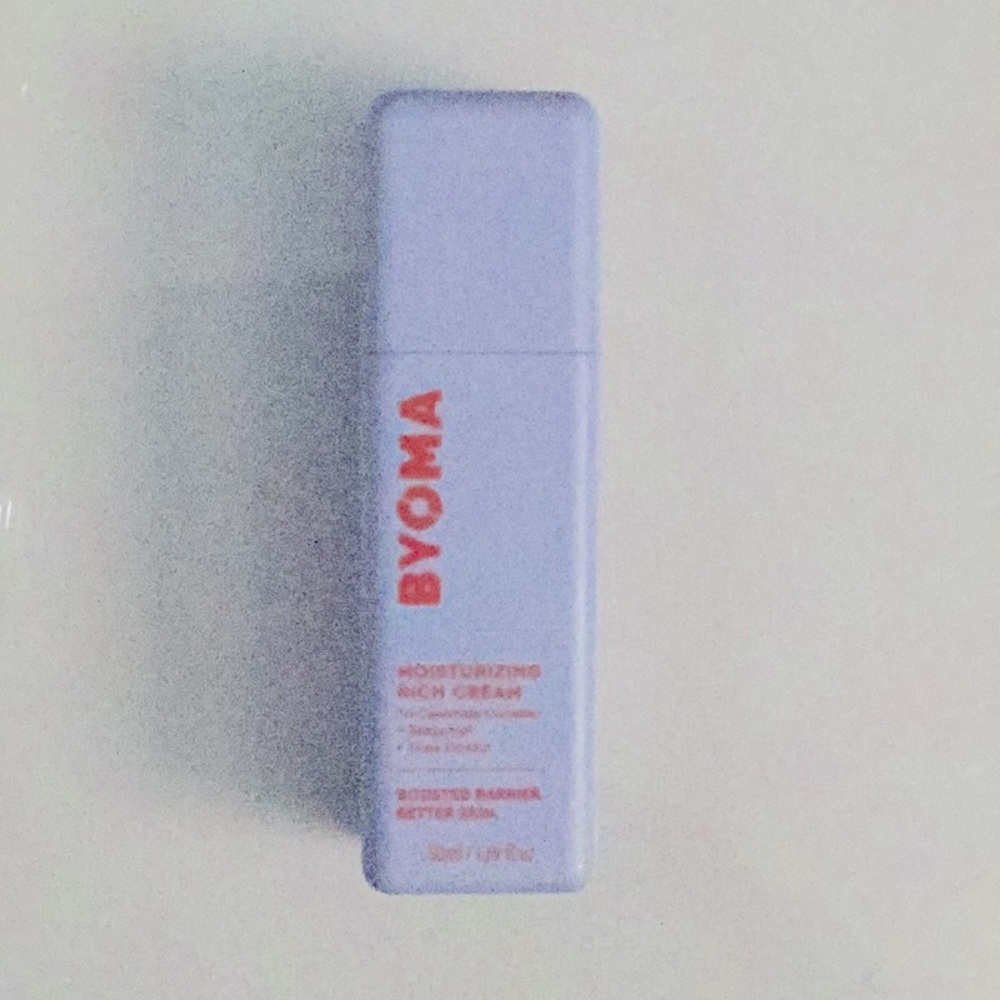 Moisturizing rich cream